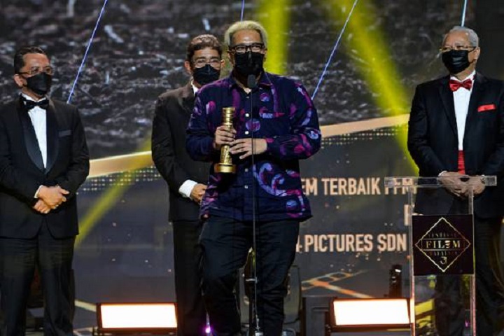 ‘Roh’ won the best film at the 31st Malaysia Film Festival Award