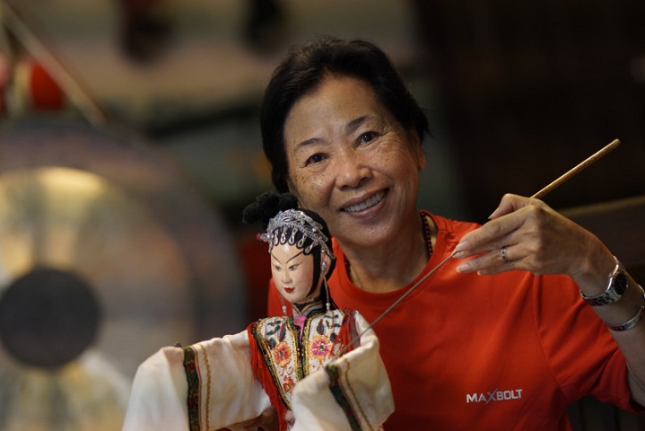 Adiguru Cendana: self-learning part of Toh Ai Hwa’s Teochew puppetry journey